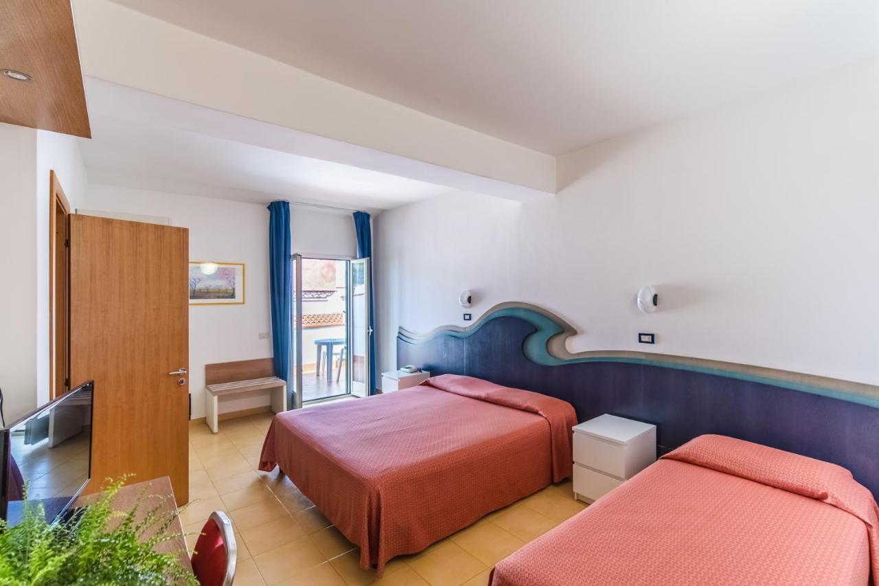 Hotel D'Amato Peschici Esterno foto